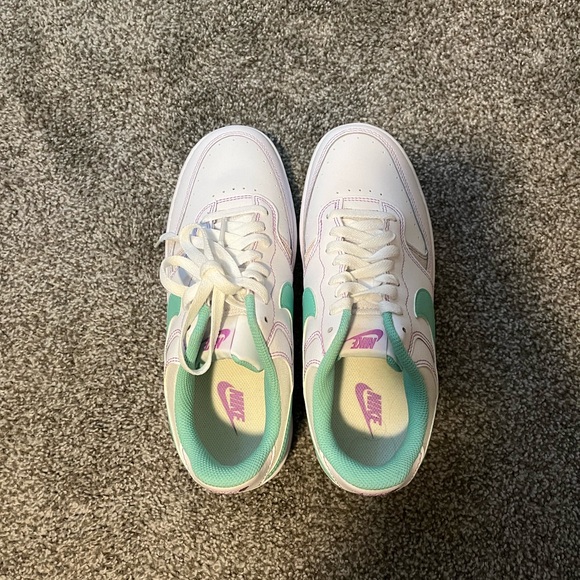 Women’s Nike Gamma Force Sneakers - Picture 1 of 6